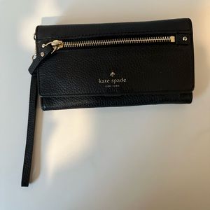 Kate spade black pebbled leather wallet